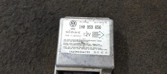 Volkswagen Golf III Airbag control unit/module 1H0959656