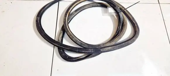 Volkswagen Polo Rubber seal front coupe door 
