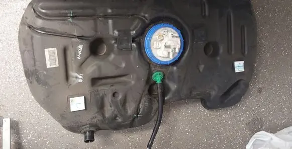Toyota Verso Fuel tank 770200F031