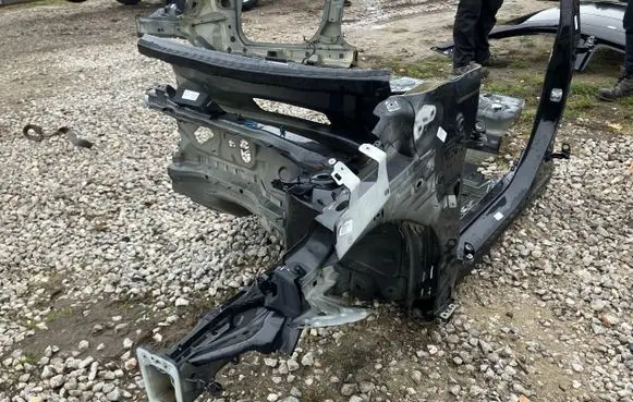 Ford Puma Front quarter panel DG14597