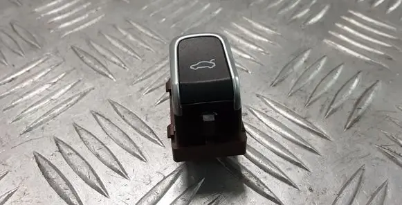 Audi A4 S4 B8 8K Tailgate/boot open switch button 8K0959831B