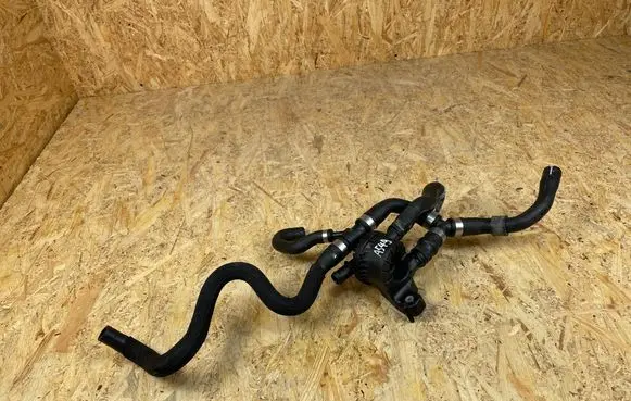 Engine coolant pipe/hose