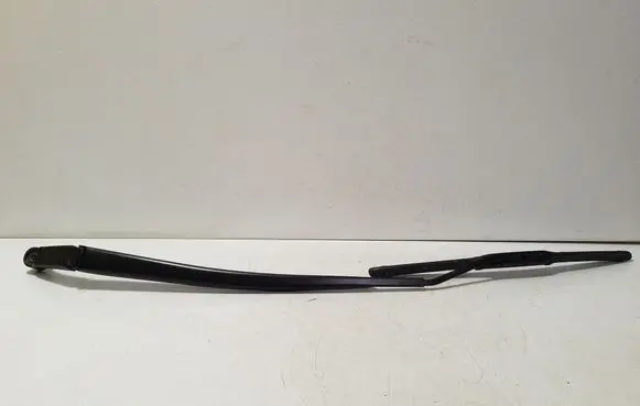 Toyota Yaris Cross Front wiper blade arm