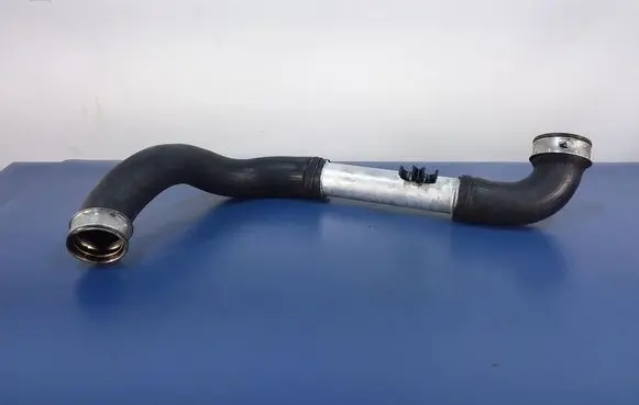 Volkswagen Phaeton Air intake hose/pipe 3D0145840H