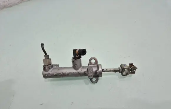 Honda Civic Clutch master cylinder 