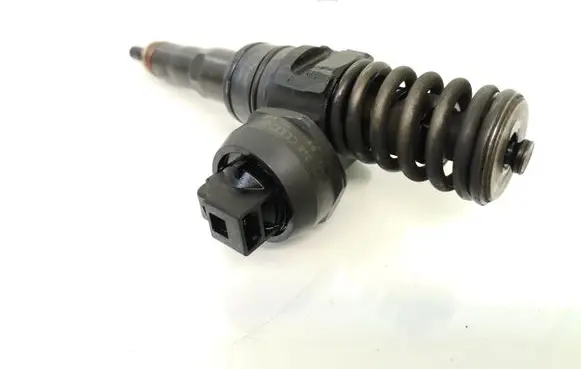 Skoda Octavia Mk2 (1Z) Fuel injector 038130073AG 0414720215