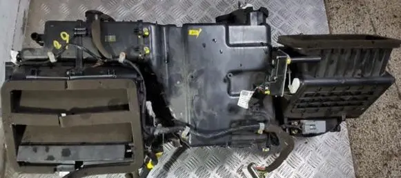 Daewoo Tacuma Interior heater climate box assembly 613619 lcr
