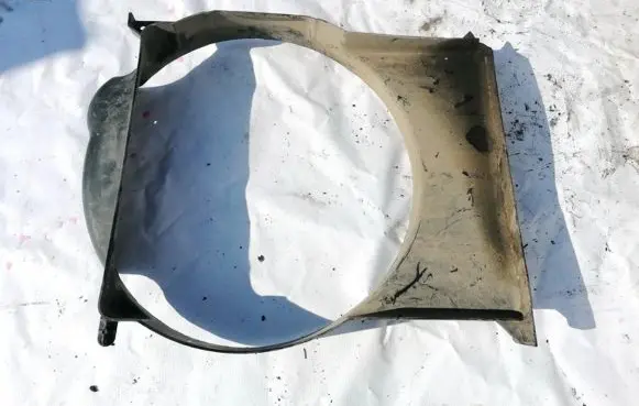 Dodge Durango Radiator cooling fan shroud 52028998AC