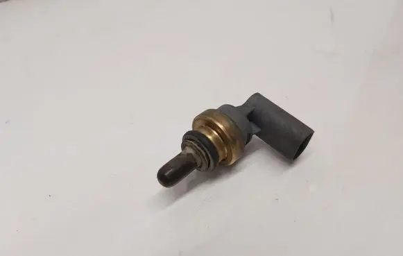 Land Rover Range Rover Evoque L538 Coolant temperature sensor G4D312A648AA