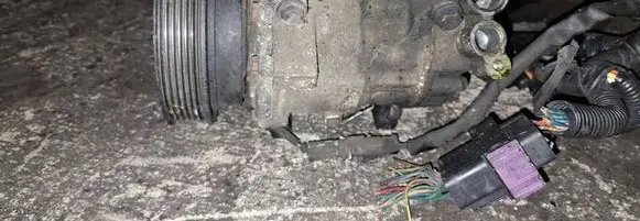 Nissan Note (E11) Air conditioning (A/C) compressor (pump) 