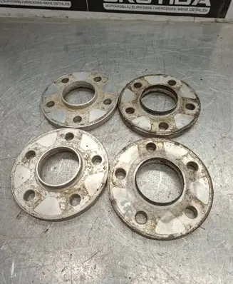 Mercedes-Benz E W211 Wheel spacers 
