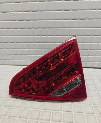 Audi A5 8T 8F Tailgate rear/tail lights 8T0945094B