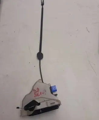 Volkswagen Golf Plus Rear door lock 7L0839016D