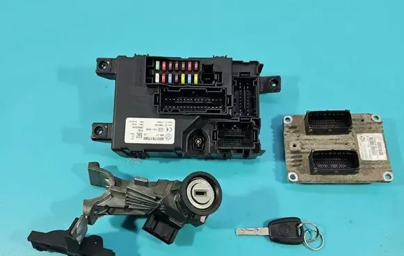 Fiat Grande Punto Engine control unit/module ECU 51784956 IMPRK1499393