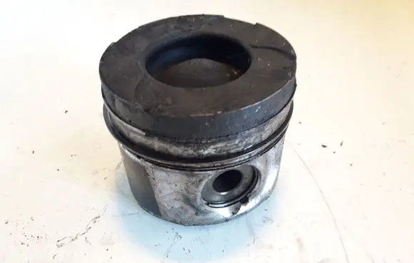 Toyota Avensis T250 Piston 86L78