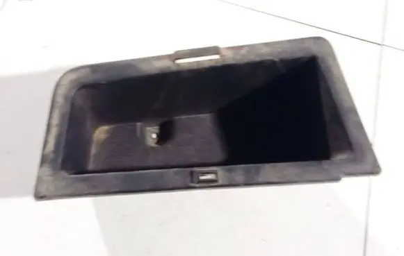 Chevrolet Captiva Glove box 96630544
