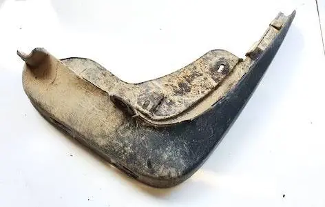 Seat Exeo (3R) Front mudguard 8e0075111a