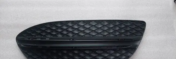 Mercedes-Benz C W205 Front bumper corner part panel trim A2058851223