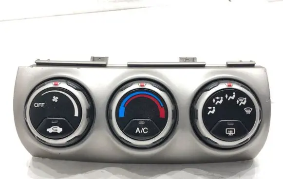 Honda CR-V Interior fan control switch D026Z