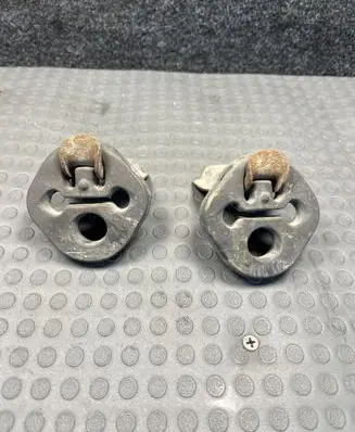 Muffler mount bracket/holder