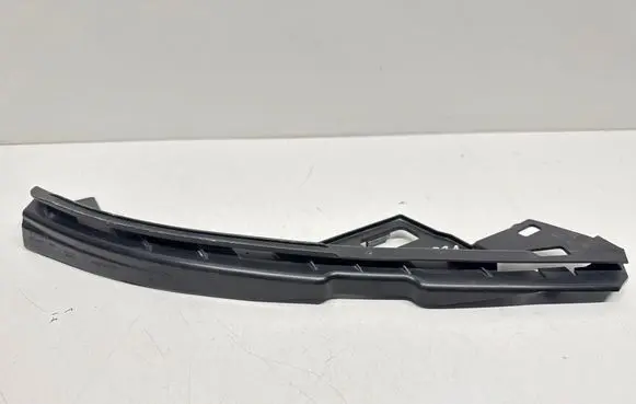 Volvo V50 Headlight/headlamp mounting bracket 30744957
