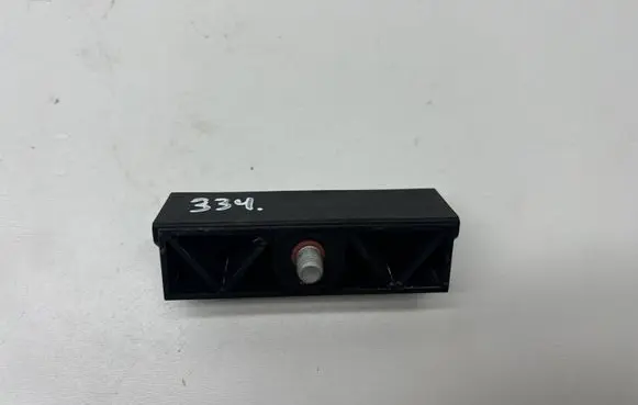 Battery bracket