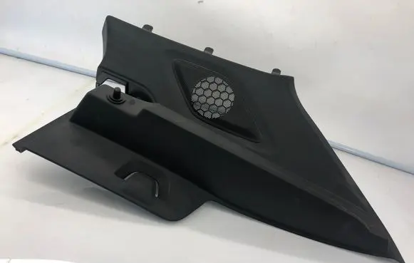Volvo XC40 (C) pillar trim 32244155