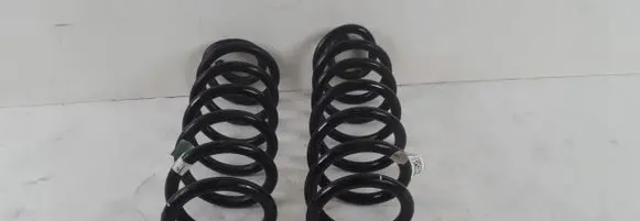 Jeep Grand Cherokee WL Rear coil spring 68375295AB
