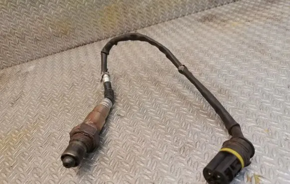 Mercedes-Benz A W168 Lambda probe sensor 0015403817