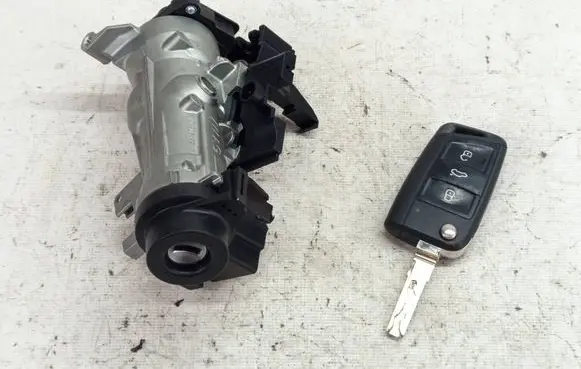 Volkswagen Golf VII Ignition lock 5Q1905865A 91810S1J00 1034583900