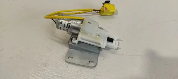 Volkswagen Phaeton Seat belt adjustment motor 5609733540 404691