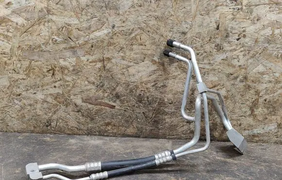 Jaguar XJ X350 Air conditioning (A/C) pipe/hose