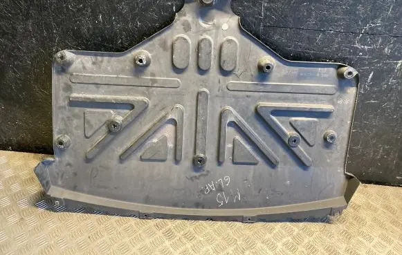 Mercedes-Benz SL R231 Engine splash shield/under tray A231610208