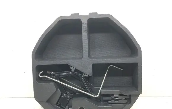 Subaru Outback Tool set 97035AJ010