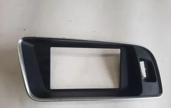 Audi Q5 SQ5 Radio/GPS head unit trim 8R1857186P