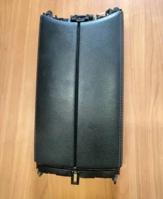 Mercedes-Benz C W205 Armrest 2056800796 1271362