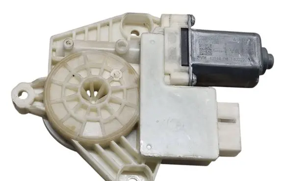 Volkswagen Golf VII Rear door window regulator motor 5Q4959812A