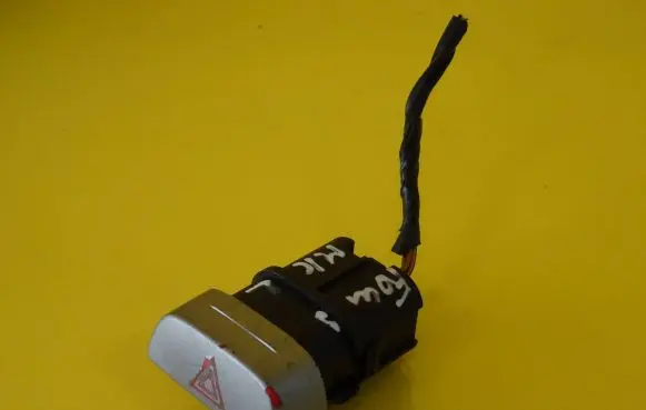 Ford Focus Hazard light switch 8M5T13A350AA