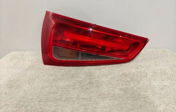Audi A1 Rear/tail lights 8X0945093 01043601