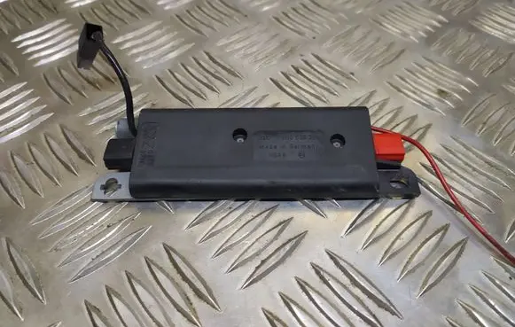 Audi A4 S4 B5 8D Antenna control unit 8D5035225