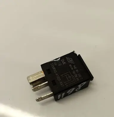 Volkswagen Fox Other relay 7M0951253C