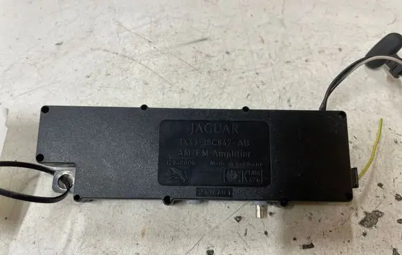 Jaguar X-Type Aerial antenna amplifier 260701 18C847