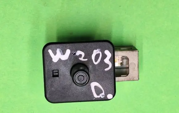 Mercedes-Benz C W203 Front door sensor coupe 2028209410 30011501