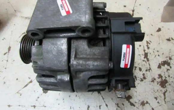 Mercedes-Benz Sprinter W906 Generator/alternator A0009067702
