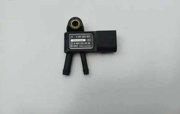 Mercedes-Benz A W169 Exhaust gas pressure sensor 0281002823 A0061534928