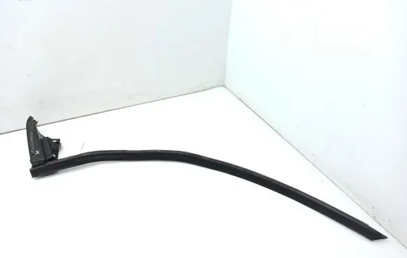 Mercedes-Benz SLK R171 Rubber seal front coupe door window A1717200124 S5234912