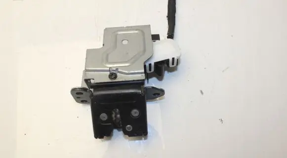 Mazda 3 II Tailgate/trunk/boot lock/catch/latch