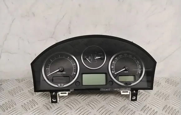 Land Rover Range Rover Sport L320 Speedometer (instrument cluster) YAC500465