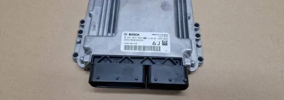 Honda CR-V Engine control unit/module ECU 0281034669