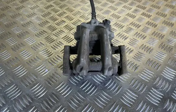 BMW 4 F32 F33 Rear brake caliper 20300
